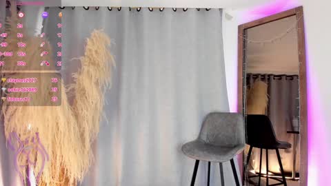 Sofia Wilson online show from January 1, 8:58 pm