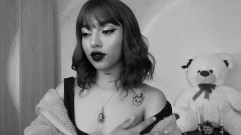 Sofia online show from February 25, 9:02 pm