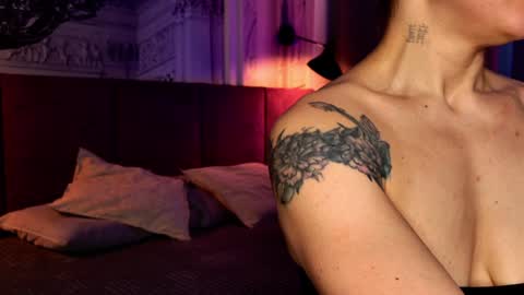 Sofia online show from February 2, 2:13 pm