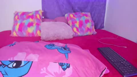 Snapshot of sofiaquiin15 chatting on January 13, 11:38 pm Sofia online show from January 13, 11:38 pm