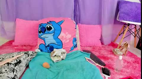 Snapshot of sofiaquiin15 chatting on October 9, 9:13 pm Sofia online show from October 9, 9:13 pm