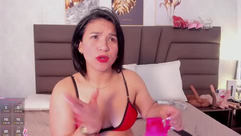 Snapshot of sofiperez_ chatting on January 26, 5:55 pm online show from January 26, 5:55 pm