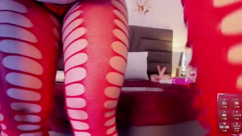 Snapshot of sofiperez_ chatting on February 23, 2:35 pm online show from February 23, 2:35 pm