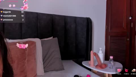 Sofia online show from January 9, 6:04 pm