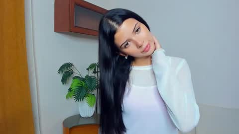 Snapshot of softlyy_bold chatting on September 9, 6:46 am Alice online show from September 9, 6:46 am