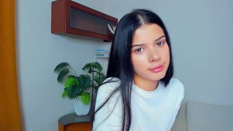 Snapshot of softlyy_bold chatting on September 12, 6:46 am Alice online show from September 12, 6:46 am