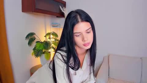 Snapshot of softlyy_bold chatting on September 20, 6:47 am Alice online show from September 20, 6:47 am