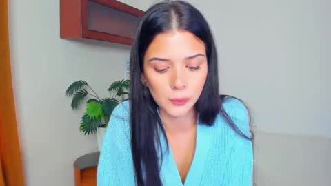 Snapshot of softlyy_bold chatting on September 23, 6:49 am Alice online show from September 23, 6:49 am