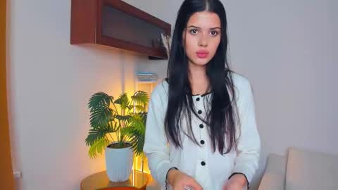 Snapshot of softlyy_bold chatting on September 27, 7:24 am Alice online show from September 27, 7:24 am