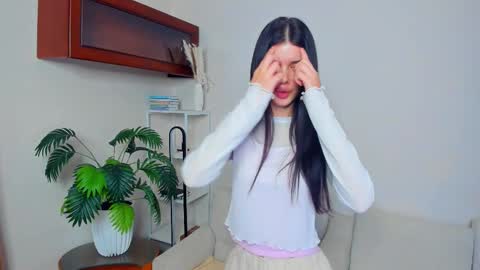 Snapshot of softlyy_bold chatting on October 14, 7:09 am Alice online show from October 14, 7:09 am