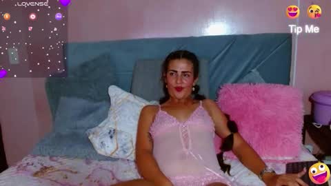 sofy cutte  transmission Colombian time 1400 pm - 2145 pm online show from November 24, 8:41 pm