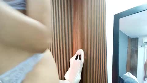 sofy west online show from September 18, 10:34 pm