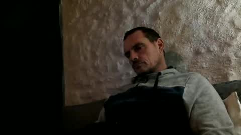 Snapshot of soldierboyparis chatting on December 11, 6:58 am Alex Dixon online show from December 11, 6:58 am