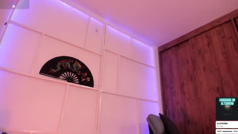 saraIG Solosara8 online show from March 8, 8:00 am