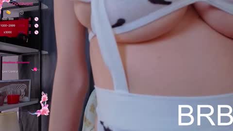 Snapshot of sonia_jones chatting on November 12, 7:24 pm Sofia online show from November 12, 7:24 pm