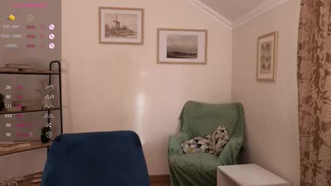 Snapshot of sonia_jones chatting on December 18, 11:27 am Sofia online show from December 18, 11:27 am