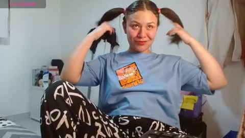 sonialatin69 online show from October 6, 12:35 pm