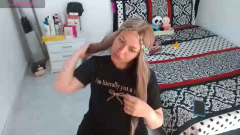 sonialatin69 online show from October 21, 12:17 pm