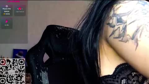 Snapshot of sonya_mikki chatting on November 25, 5:40 am Sonya online show from November 25, 5:40 am