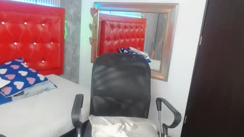 sophia__sweet1 online show from November 30, 12:58 am