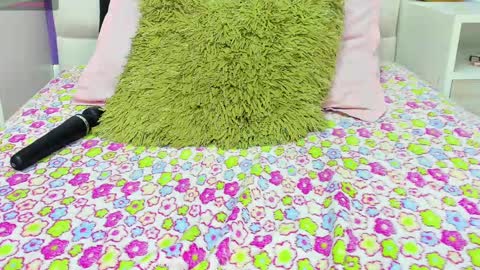 Snapshot of sophia_abad7 chatting on February 28, 10:50 pm Sophia online show from February 28, 10:50 pm