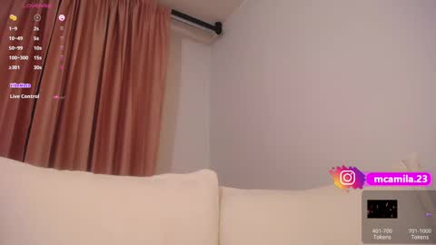 Snapshot of sophia_bones chatting on February 14, 10:25 pm SophiI online show from February 14, 10:25 pm