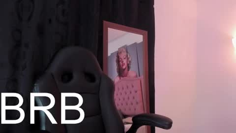 Snapshot of sophia_brunett chatting on February 14, 7:17 am Sophia online show from February 14, 7:17 am