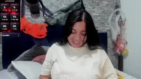 Snapshot of sophia_brunett chatting on October 25, 11:40 am Sophia online show from October 25, 11:40 am