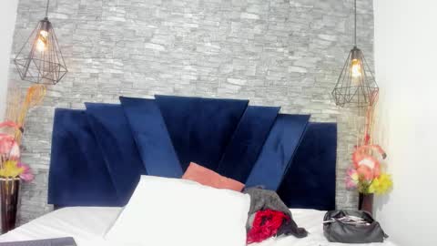 Snapshot of sophia_brunett chatting on November 25, 12:16 pm Sophia online show from November 25, 12:16 pm