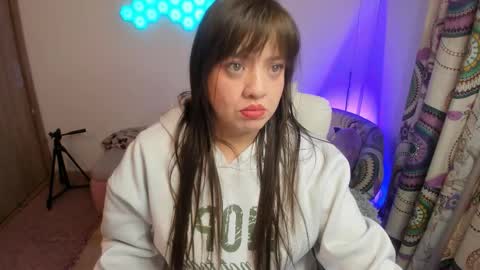 sophia_grants online show from November 10, 2:32 am
