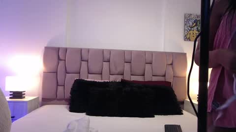 Snapshot of sophia_karsonn chatting on December 5, 10:23 am Sophia Carson online show from December 5, 10:23 am