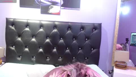     SOPHIA      online show from December 26, 7:49 pm