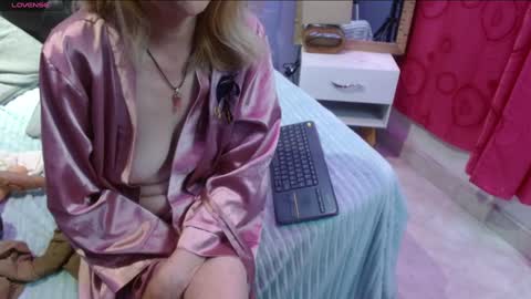     SOPHIA      online show from January 10, 2:25 am