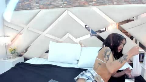 Sophia Paris online show from September 19, 3:30 am