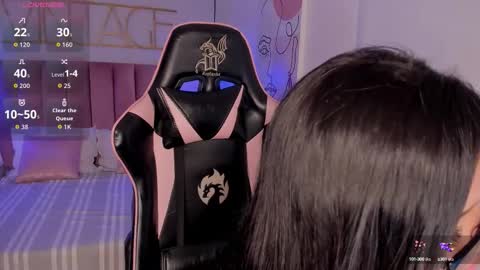 Snapshot of sophiaahill chatting on September 11, 8:09 pm Sophie Hill online show from September 11, 8:09 pm