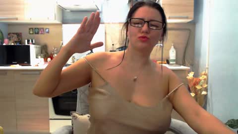 Sophia online show from January 25, 8:00 pm