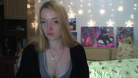 SophiaSonata online show from December 3, 3:22 pm