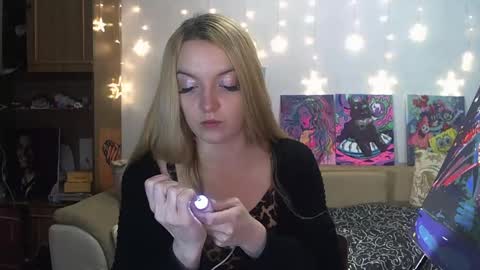 SophiaSonata online show from December 13, 6:38 pm