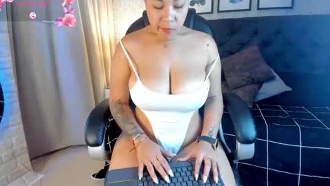 sophie__blare online show from November 27, 7:16 pm