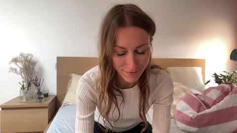 sophie_amalia online show from September 30, 12:21 pm