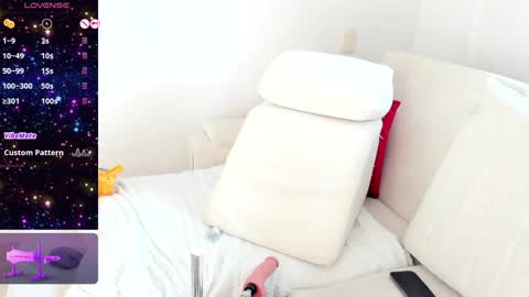   online show from January 12, 9:40 pm