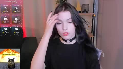 Snapshot of sophie_nomenal_ chatting on September 16, 9:05 pm sophie_nomenal_ online show from September 16, 9:05 pm