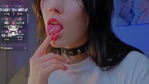 Snapshot of sophie_nomenal_ chatting on November 5, 1:44 pm sophie_nomenal_ online show from November 5, 1:44 pm