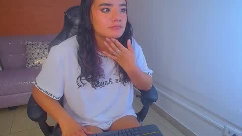 Sofia online show from December 11, 2:09 am