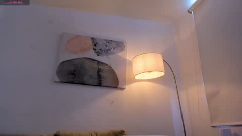 Snapshot of sophiebrownx_ chatting on January 21, 3:32 pm Sophie online show from January 21, 3:32 pm