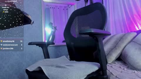 Sophie online show from March 7, 9:17 pm