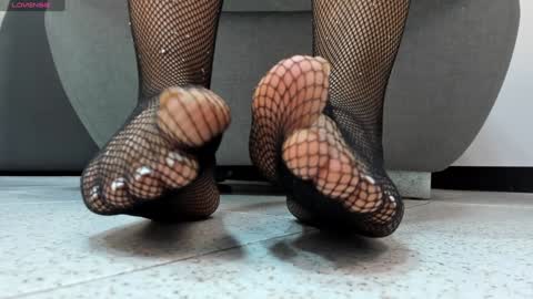 sophieharris__ online show from December 30, 10:45 pm