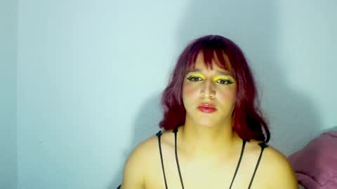 sophiehillsxo online show from January 15, 5:29 am