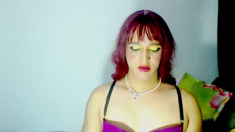 sophiehillsxo online show from February 19, 1:29 am