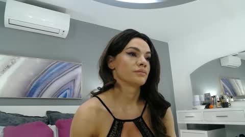 Sophie online show from January 6, 5:38 pm